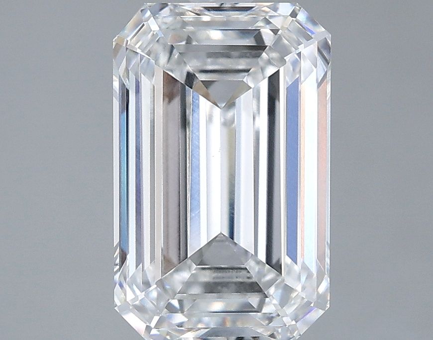 2.94 ct. emerald Lab Grown Diamond front image