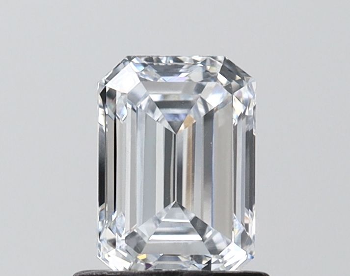 1.00 ct. emerald Lab Grown Diamond front image
