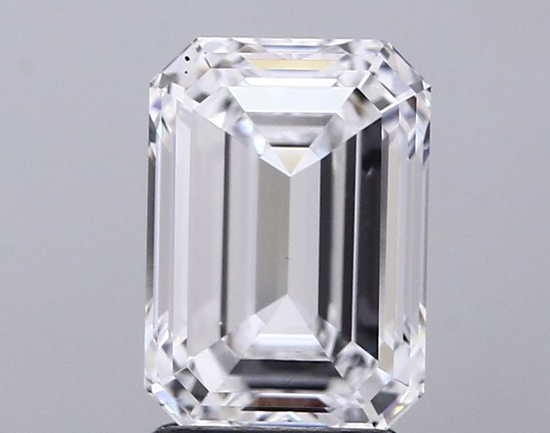 2.50 ct. emerald Lab Grown Diamond front image