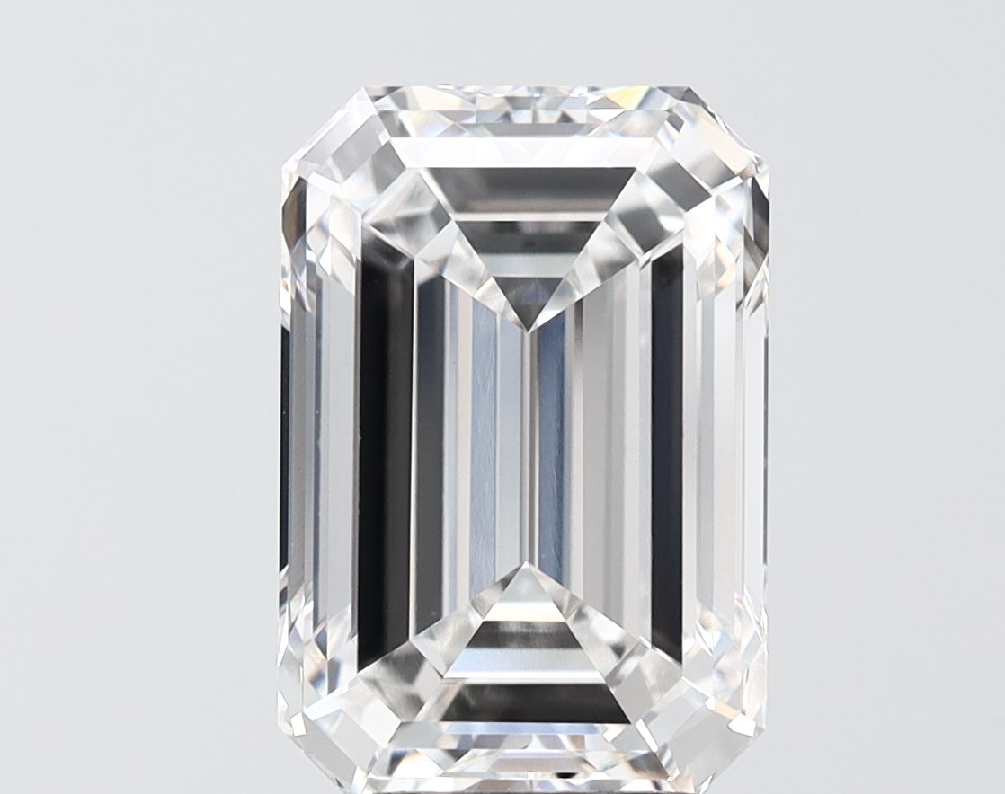 5.04 ct. emerald Lab Grown Diamond front image