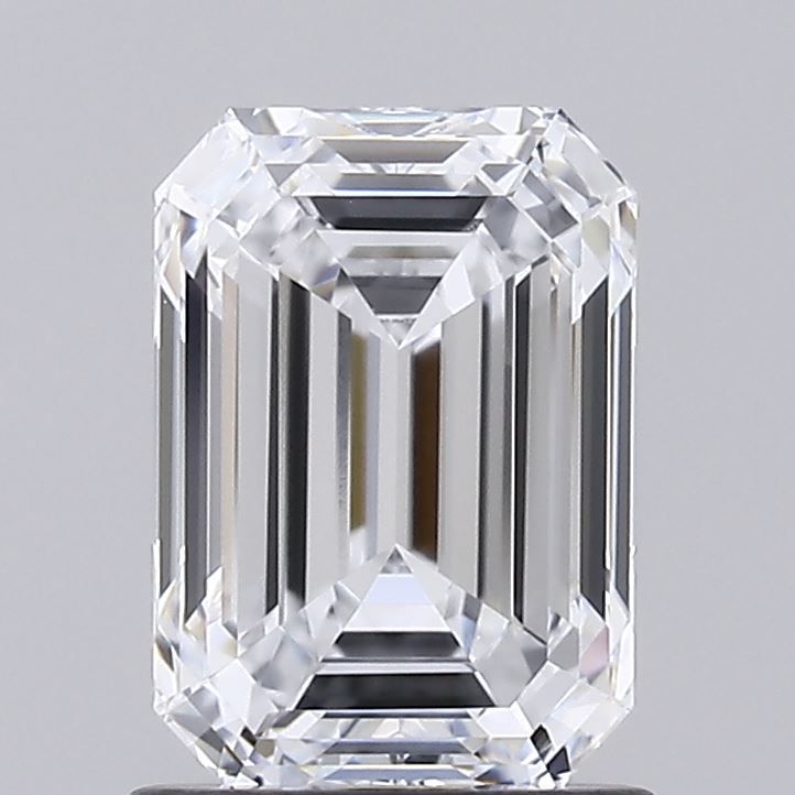 1.52 ct. emerald Lab Grown Diamond front image