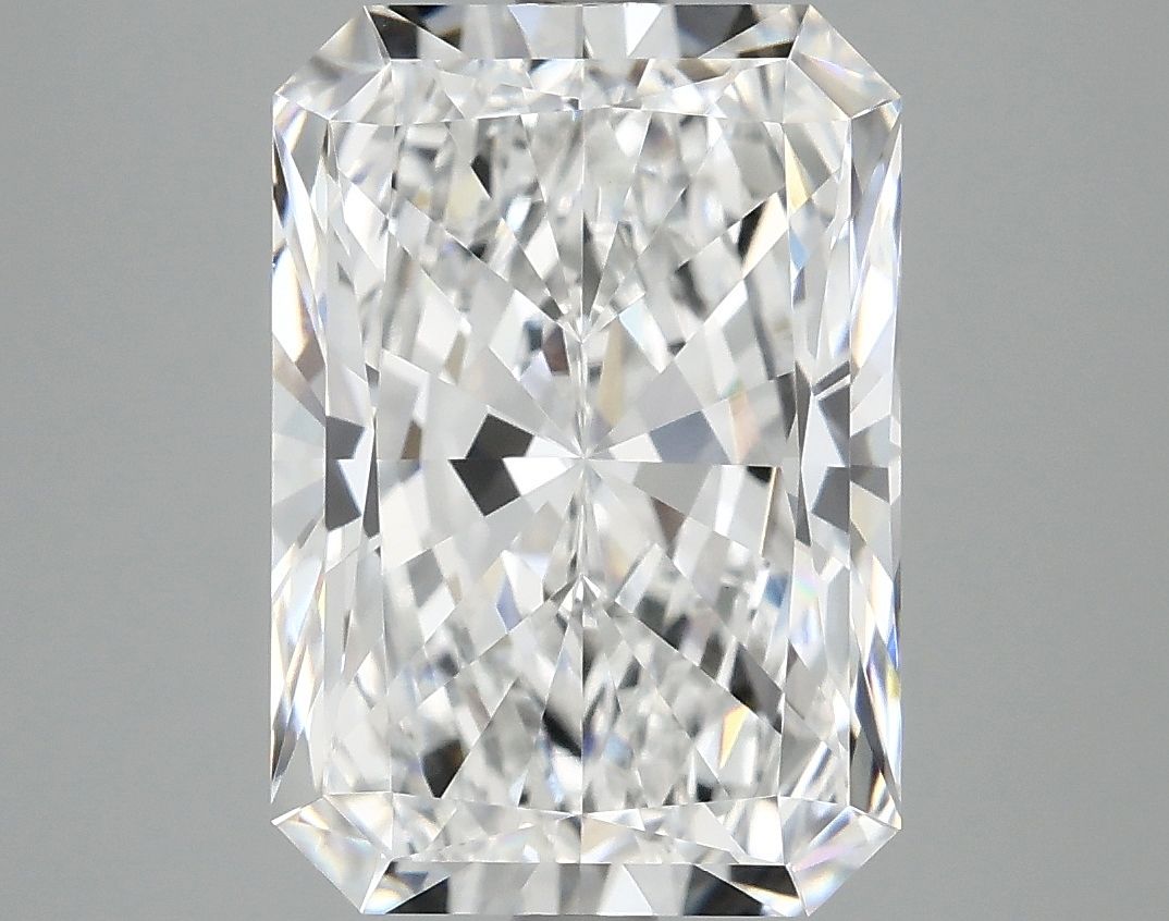 4.04 ct. radiant Lab Grown Diamond front image