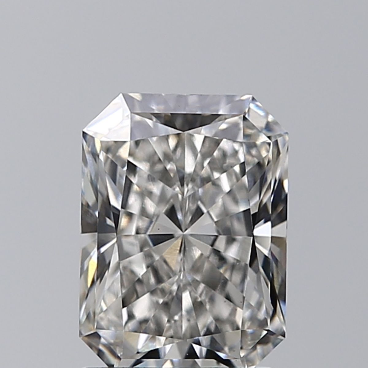 1.52 ct. radiant Lab Grown Diamond front image