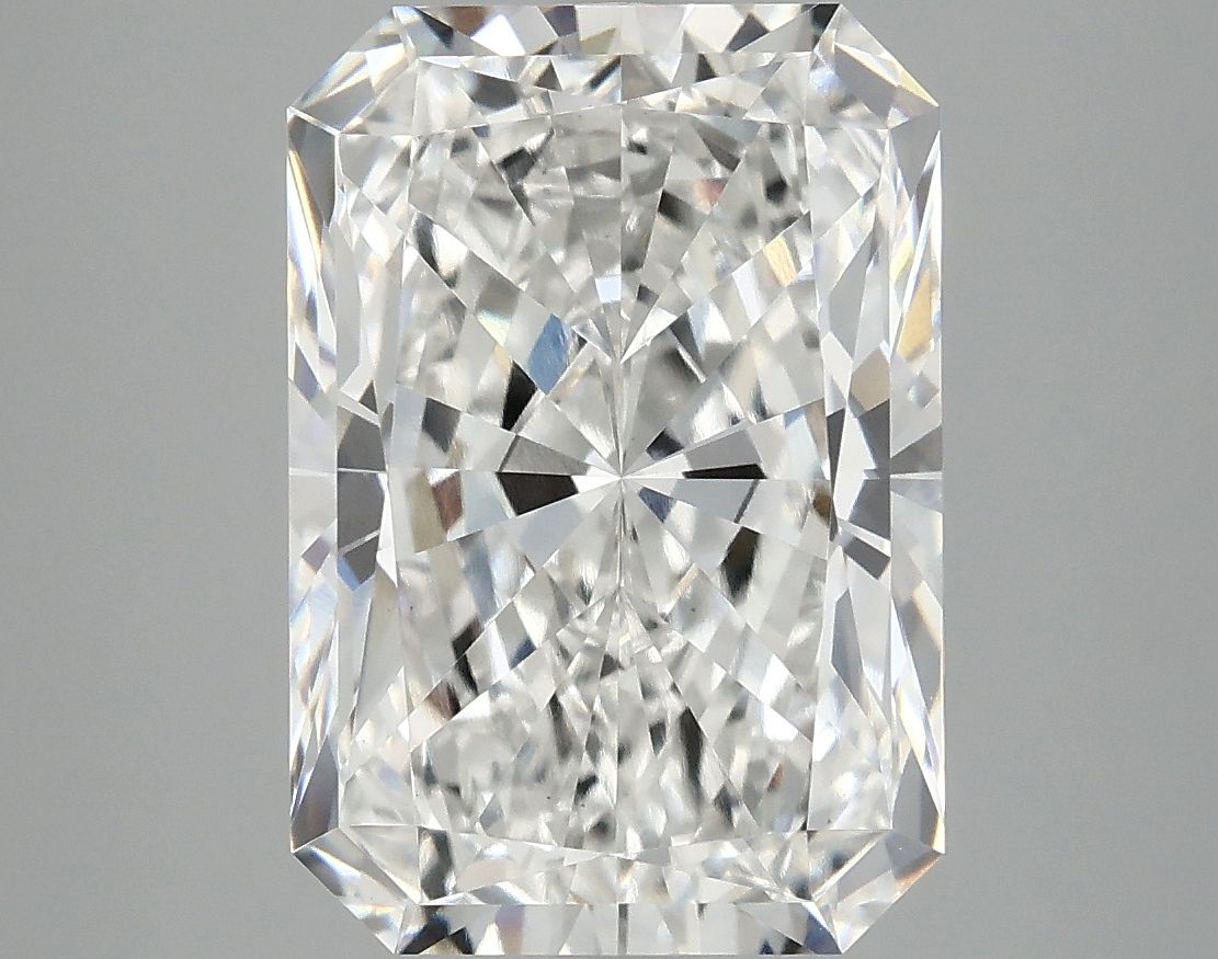 5.04 ct. radiant Lab Grown Diamond front image