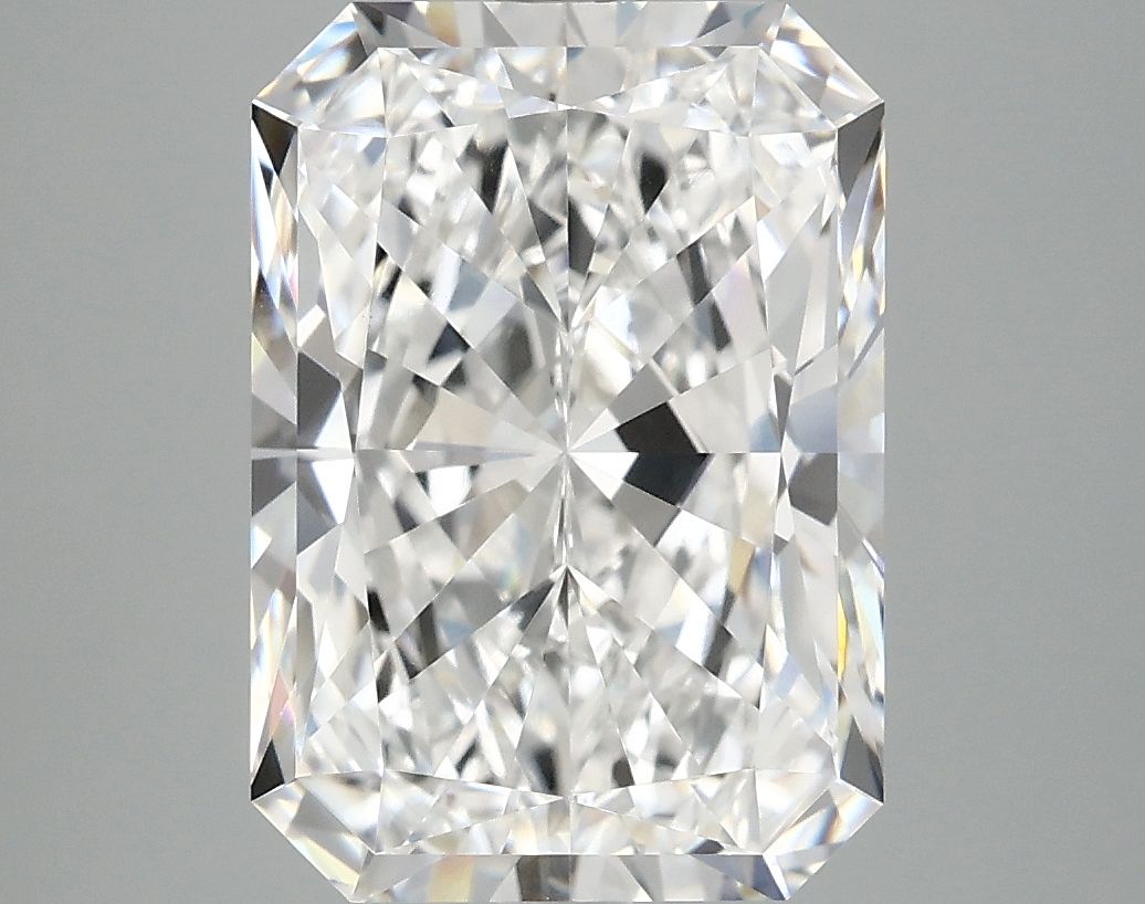 4.92 ct. radiant Lab Grown Diamond front image
