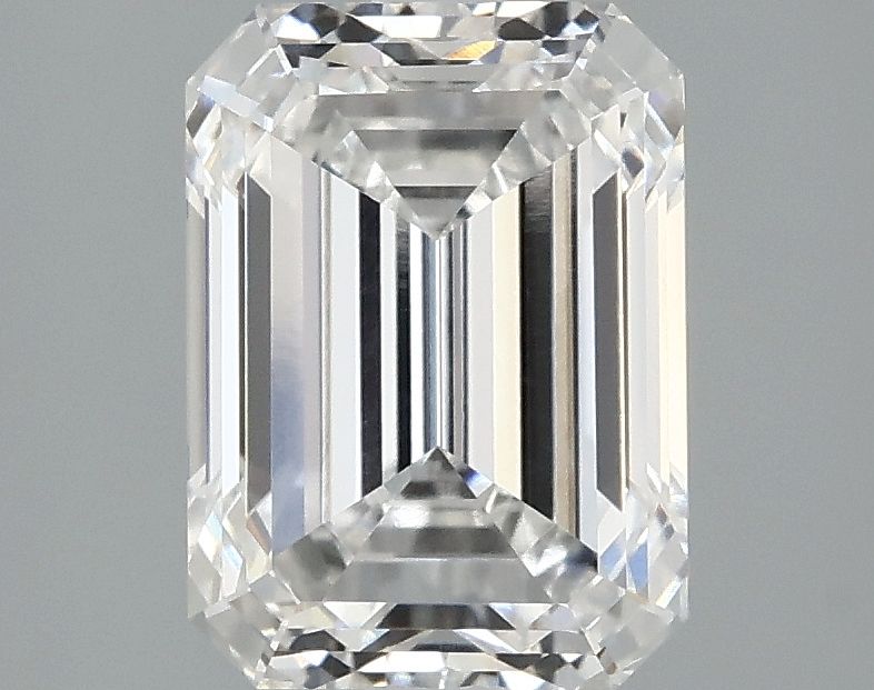 2.57 ct. emerald Lab Grown Diamond front image