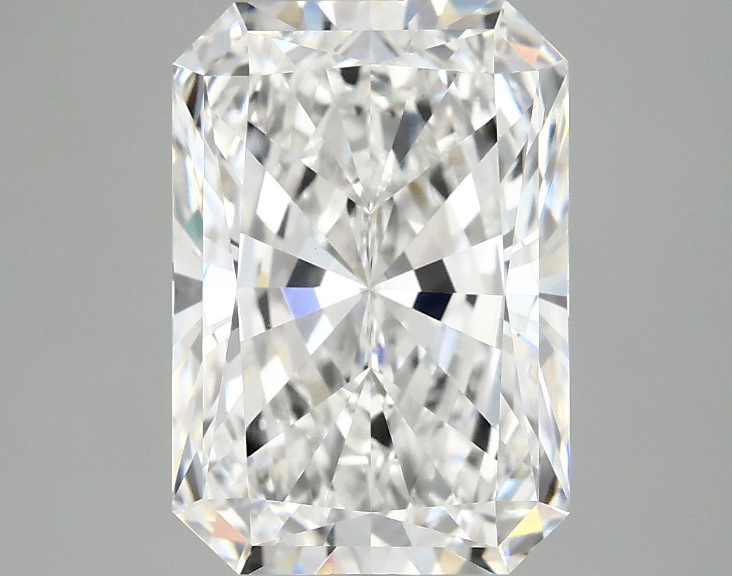 4.99 ct. radiant Lab Grown Diamond front image