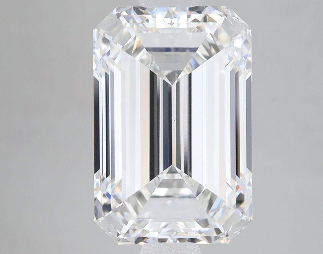 4.27 ct. emerald Lab Grown Diamond front image