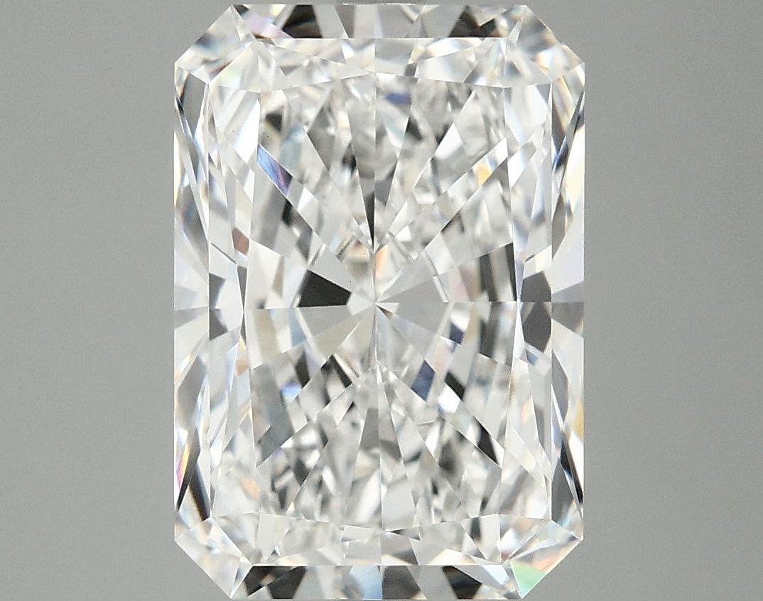 5.08 ct. radiant Lab Grown Diamond front image