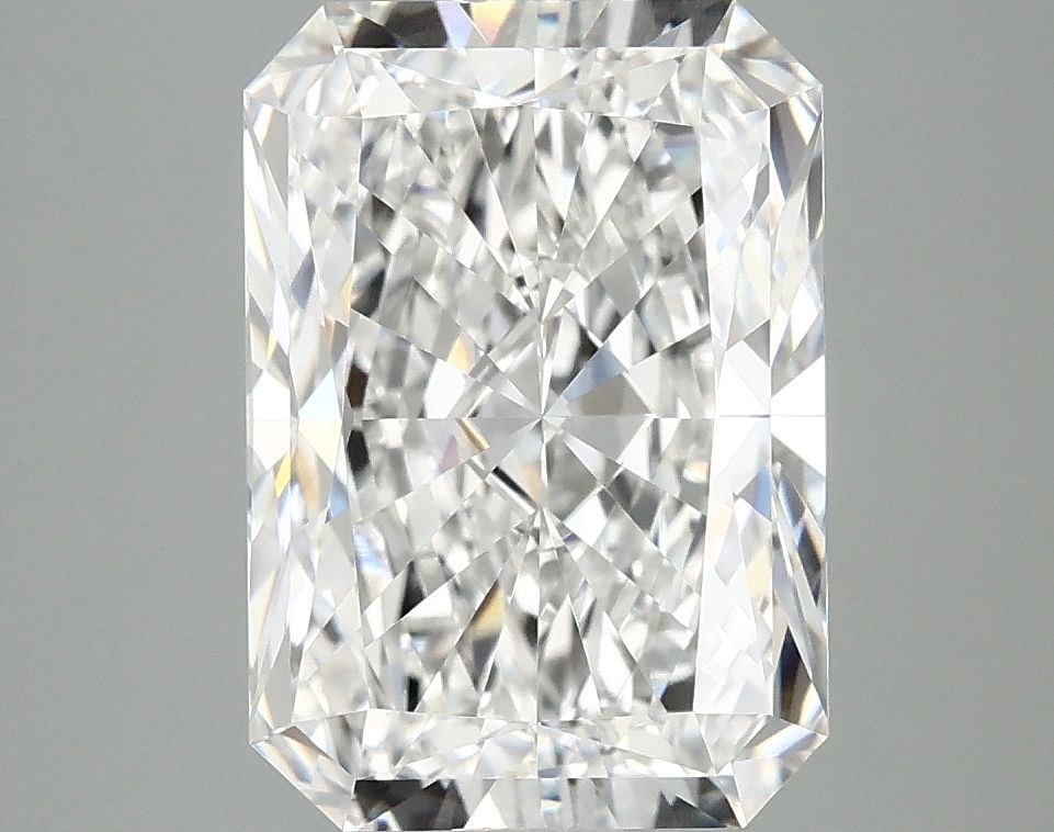 3.93 ct. radiant Lab Grown Diamond front image