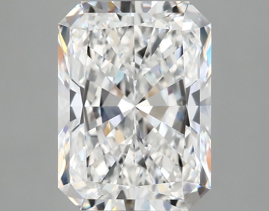 4.19 ct. radiant Lab Grown Diamond front image