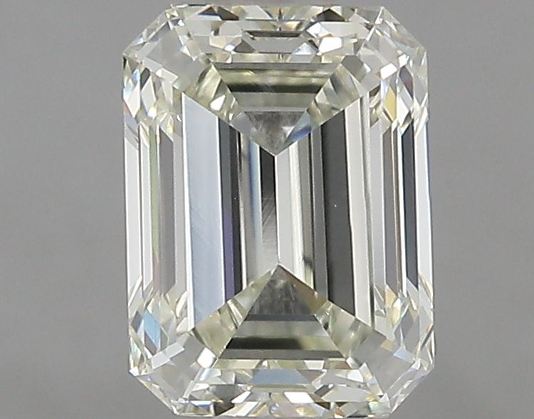 2.01 ct Emerald diamond