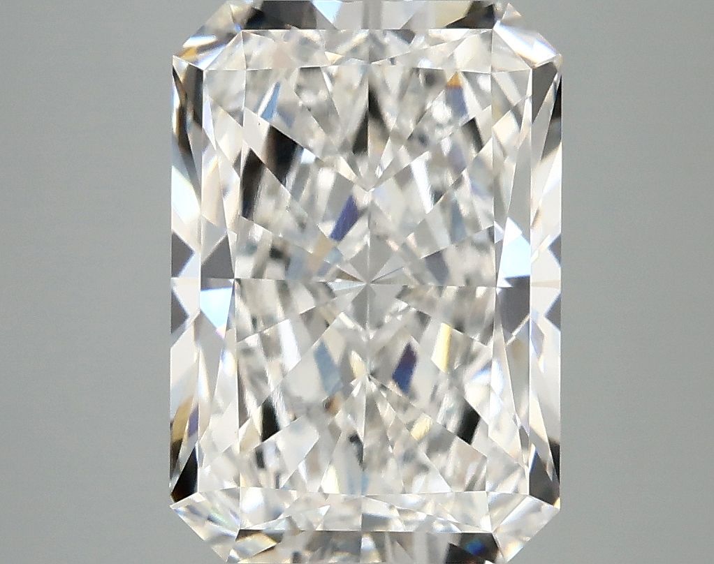 4.78 ct. radiant Lab Grown Diamond front image