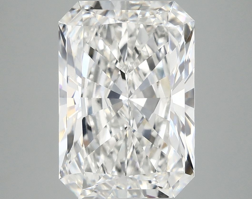 4.94 ct. radiant Lab Grown Diamond front image