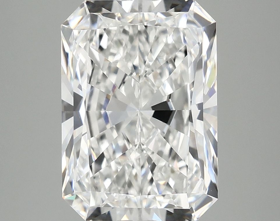 4.05 ct. radiant Lab Grown Diamond front image