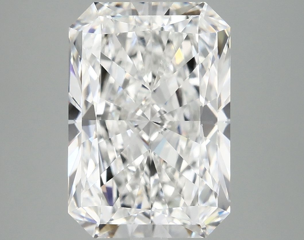4.93 ct. radiant Lab Grown Diamond front image