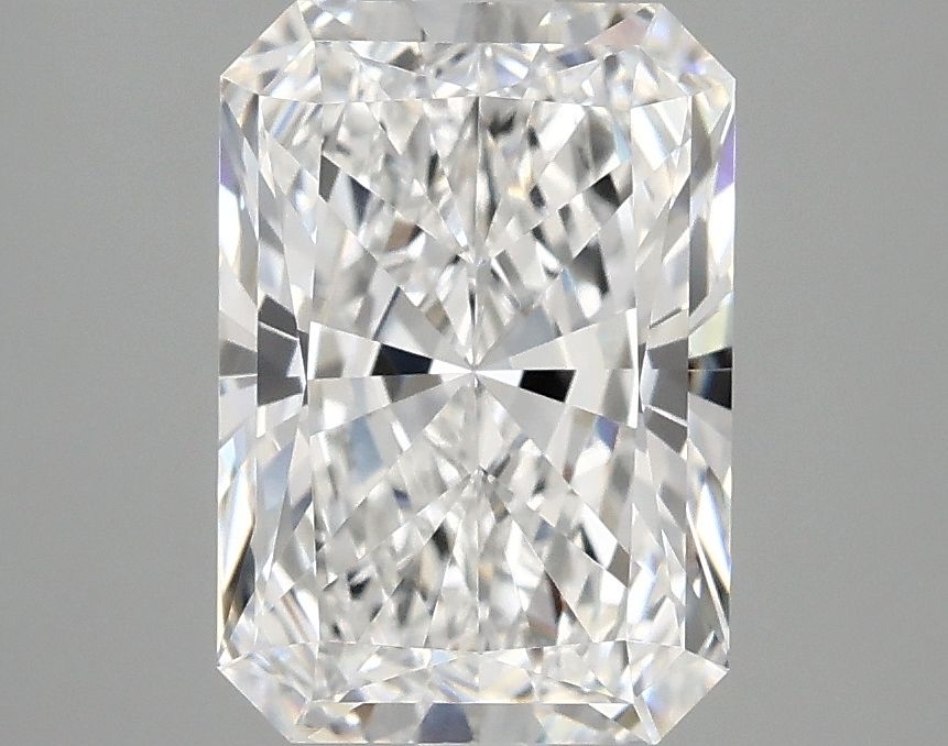 2.59 ct. radiant Lab Grown Diamond front image