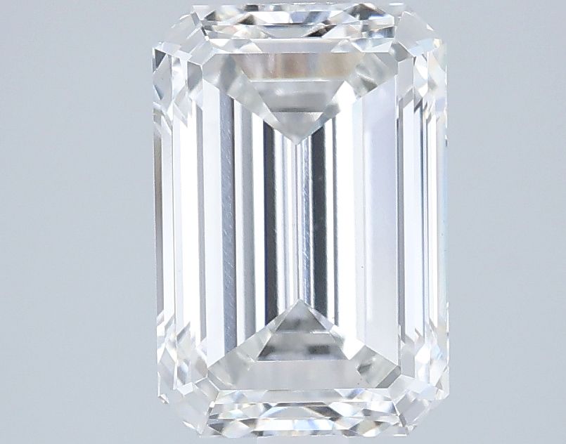 2.50 ct. emerald Lab Grown Diamond front image