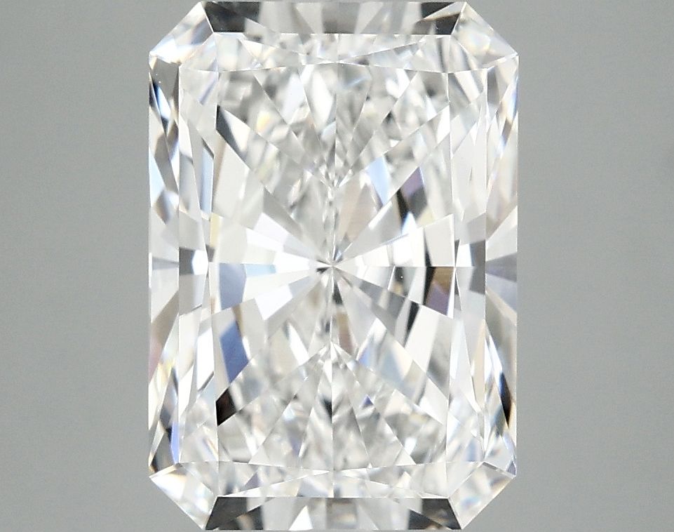 3.89 ct. radiant Lab Grown Diamond front image