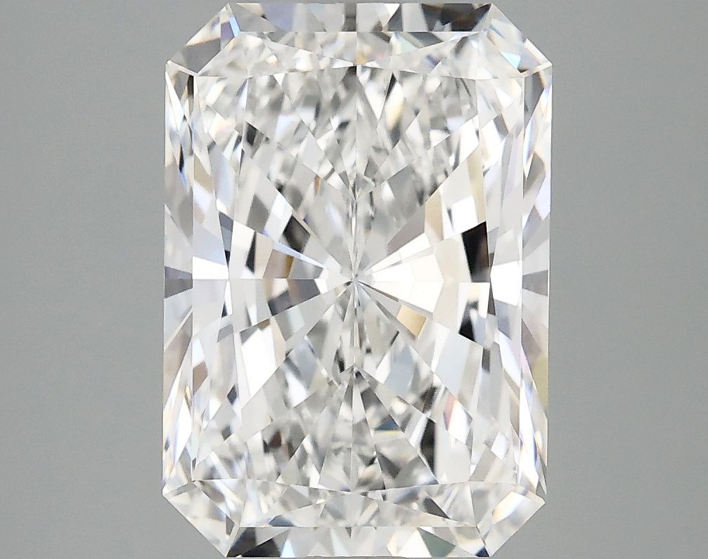 3.91 ct. radiant Lab Grown Diamond front image