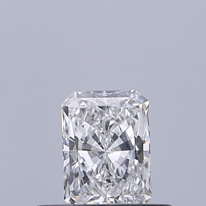 0.31 Carat Radiant Diamond D IF