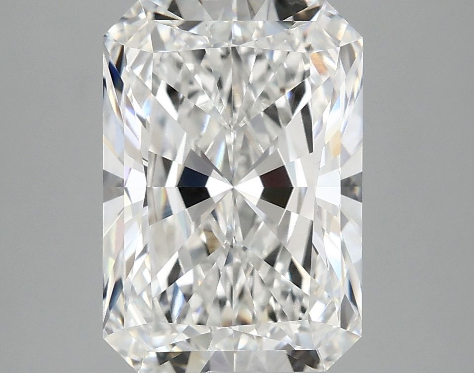 4.05 ct. radiant Lab Grown Diamond front image