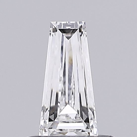 0.42 ct lab-grown Tapered baguette Diamond