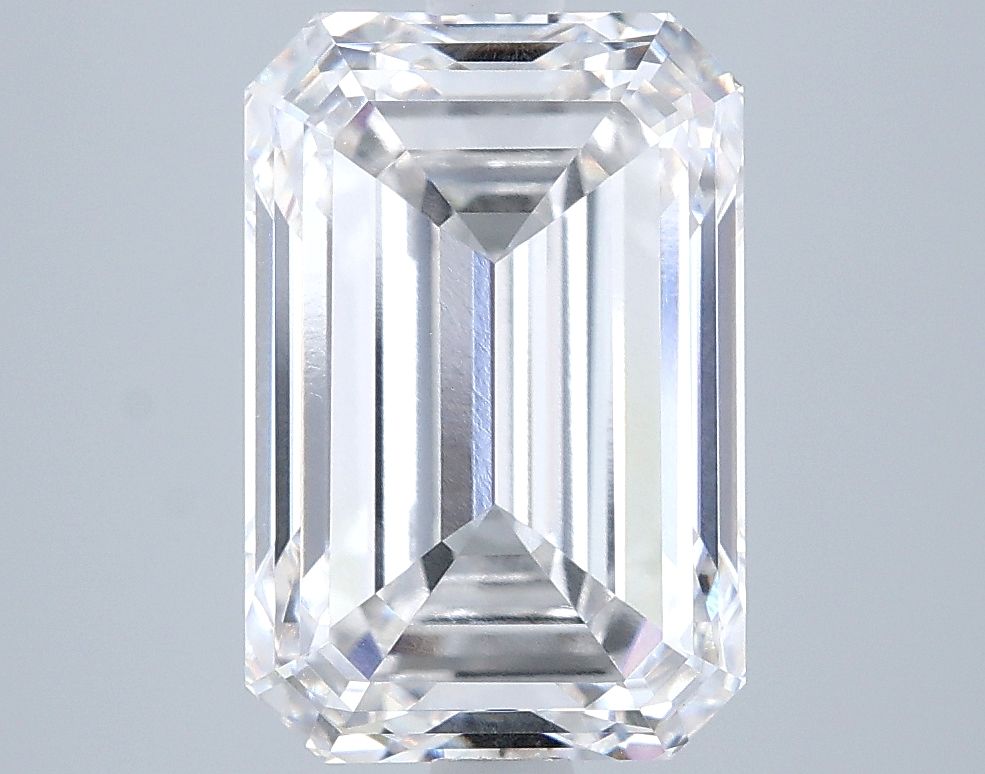 4.52 ct. emerald Lab Grown Diamond front image