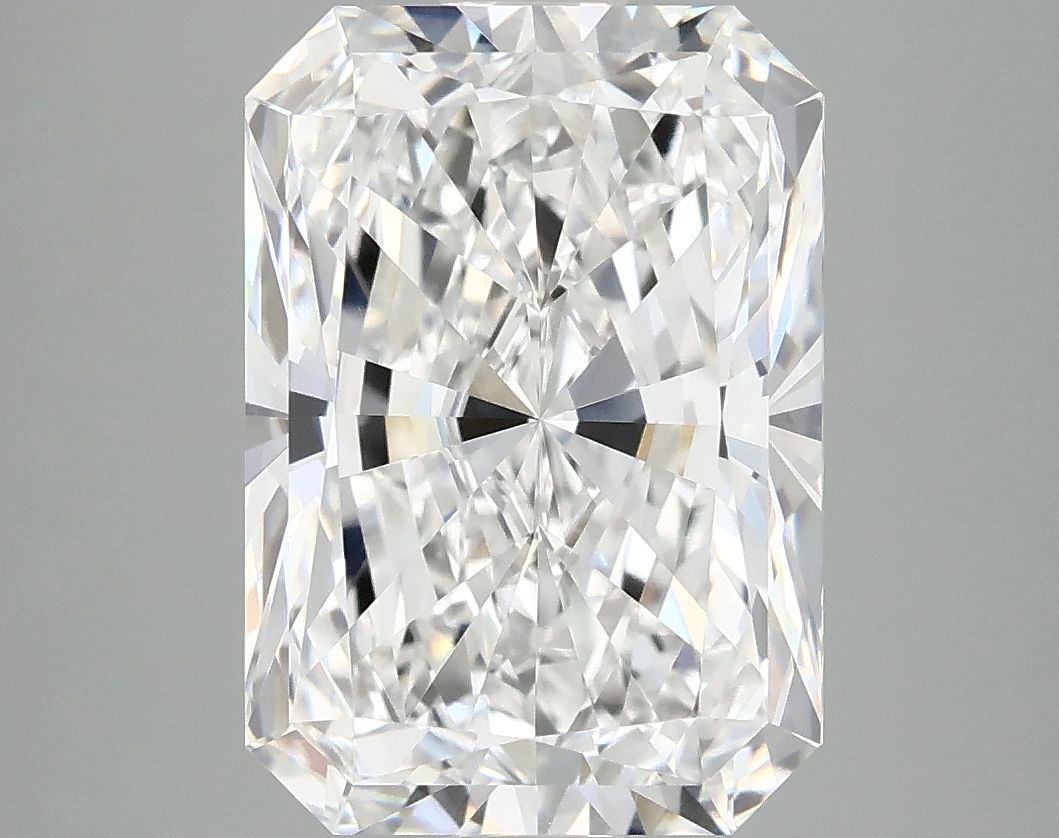 4.99 ct. radiant Lab Grown Diamond front image