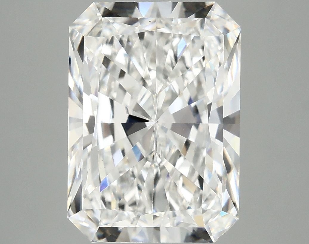 4.82 ct. radiant Lab Grown Diamond front image