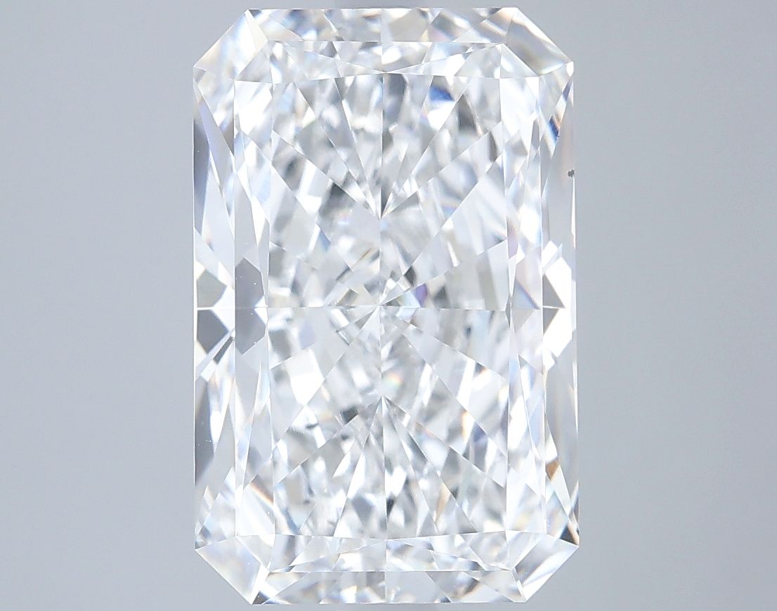 4.73 ct. radiant Lab Grown Diamond front image