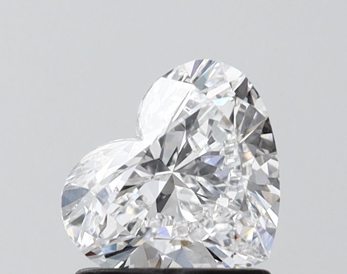 1.04 ct. heart Lab Grown Diamond front image