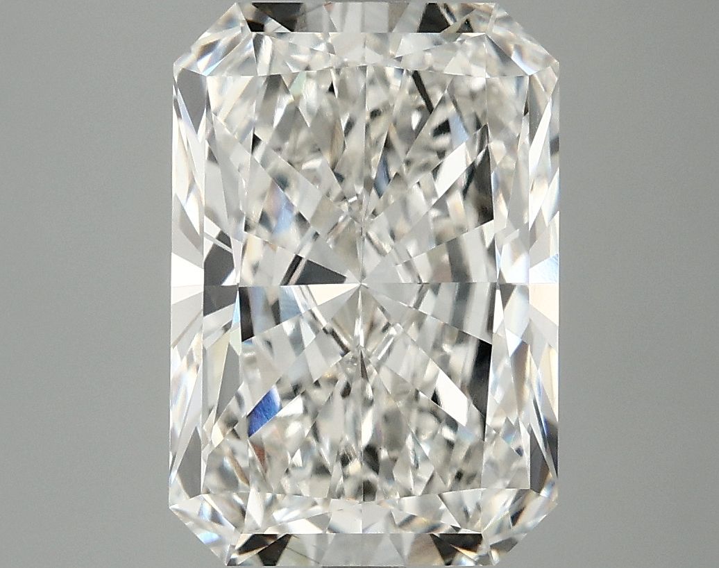 4.68 ct. radiant Lab Grown Diamond front image