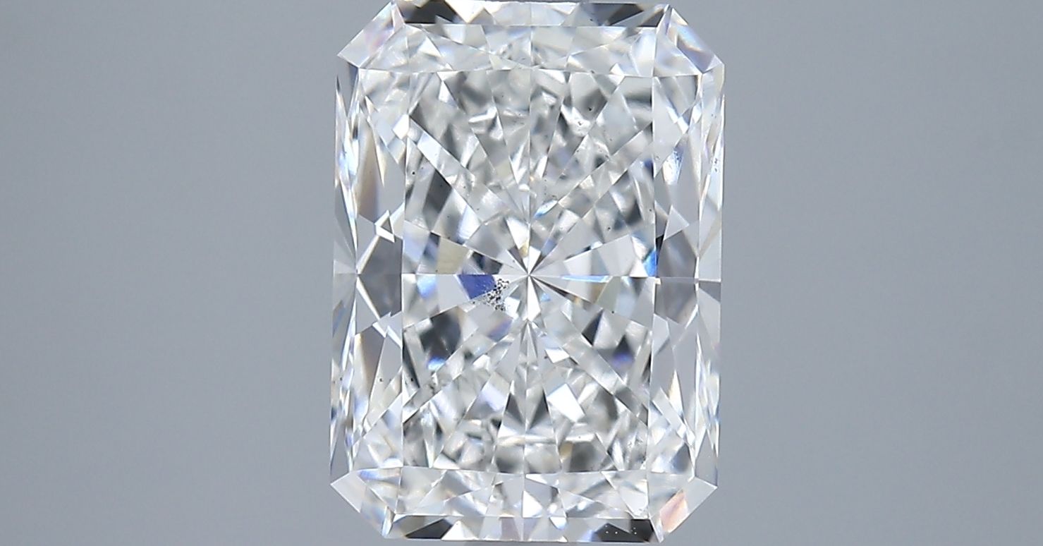 2.78 ct. radiant Lab Grown Diamond front image