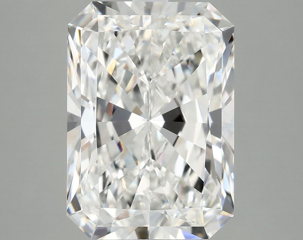 5.00 ct. radiant Lab Grown Diamond front image