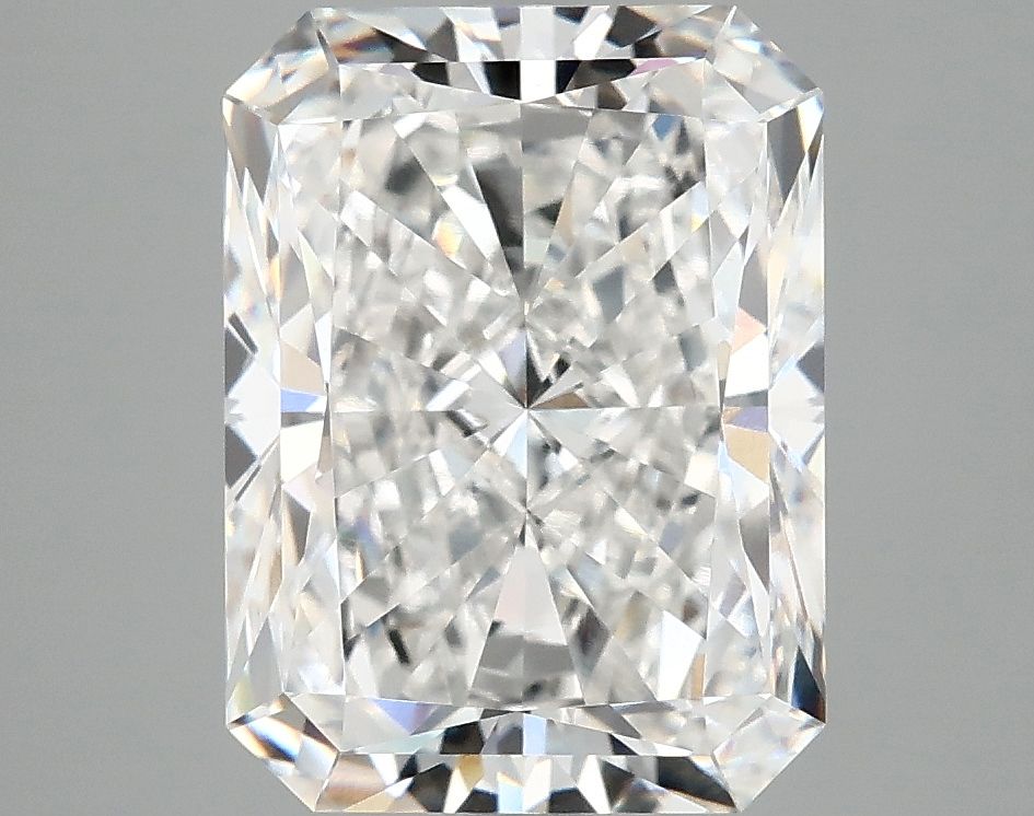 4.92 ct. radiant Lab Grown Diamond front image