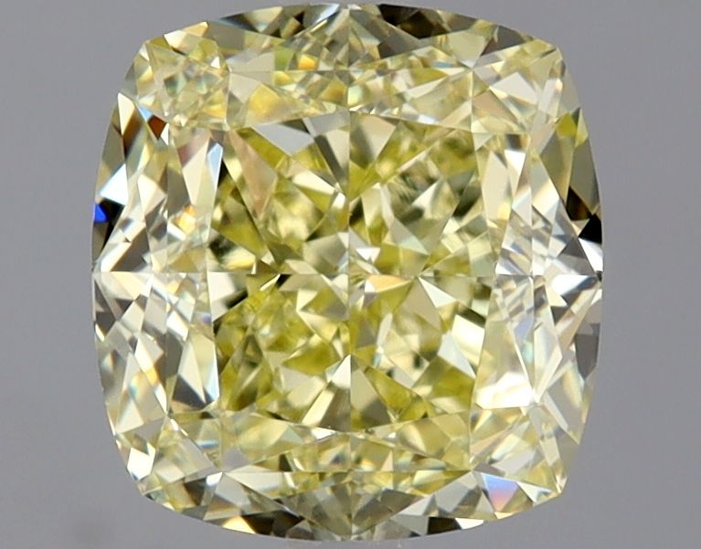 2.77 ct Cushion Brilliant diamond