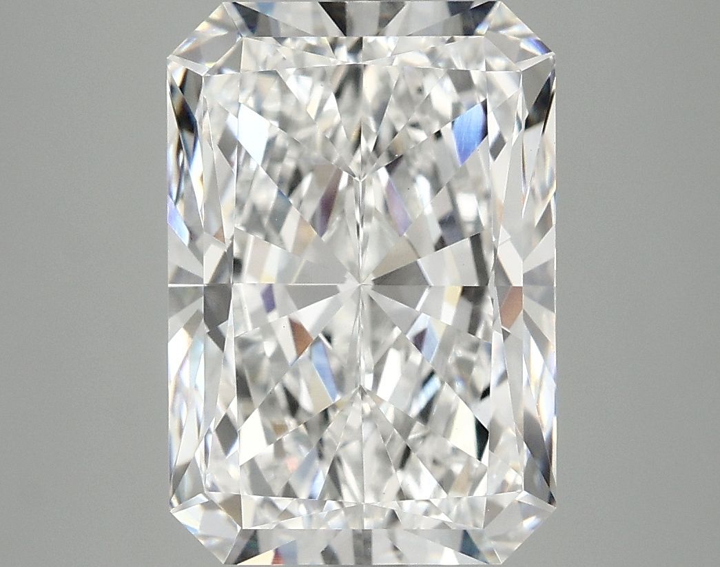 4.99 ct. radiant Lab Grown Diamond front image