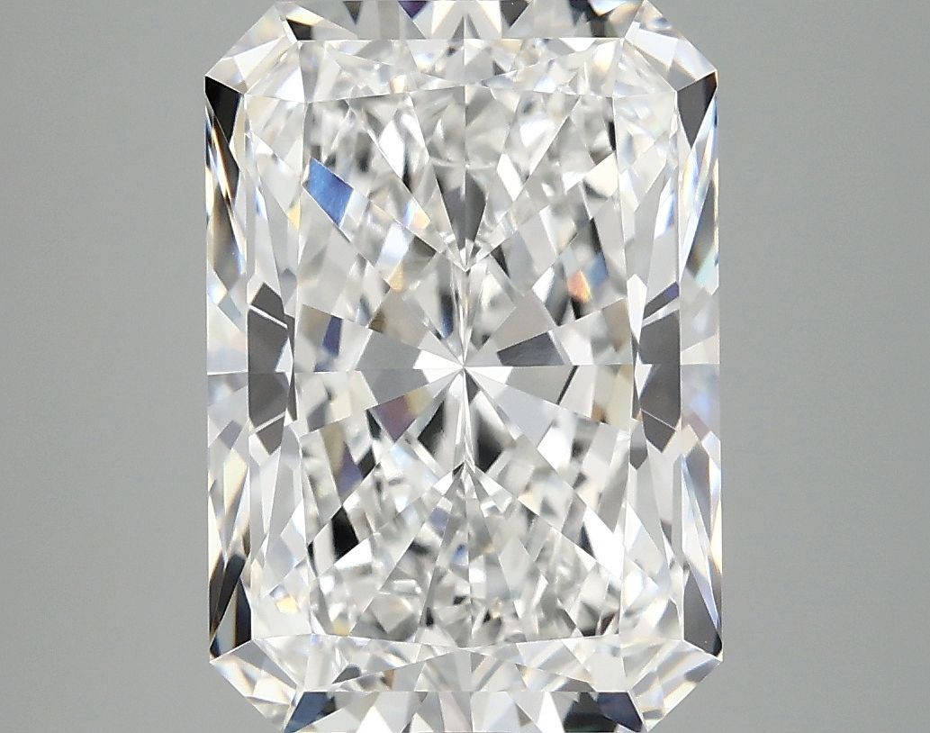 5.09 ct. radiant Lab Grown Diamond front image