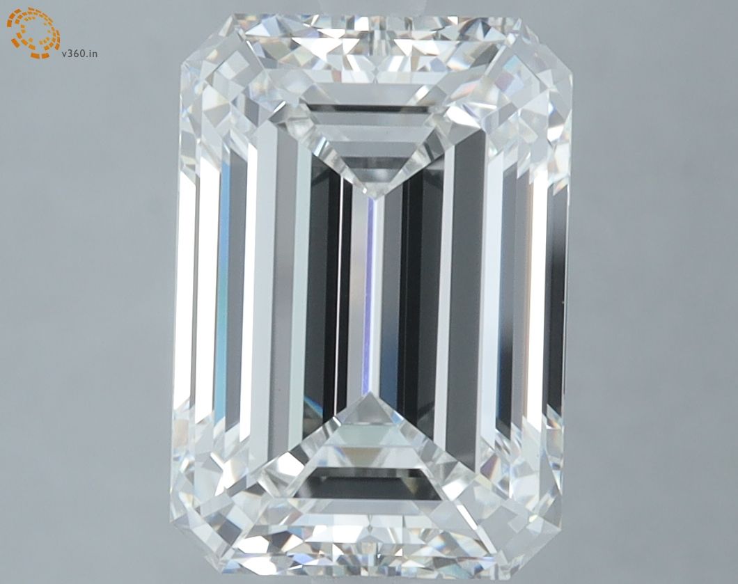 4.47 ct. emerald Lab Grown Diamond front image
