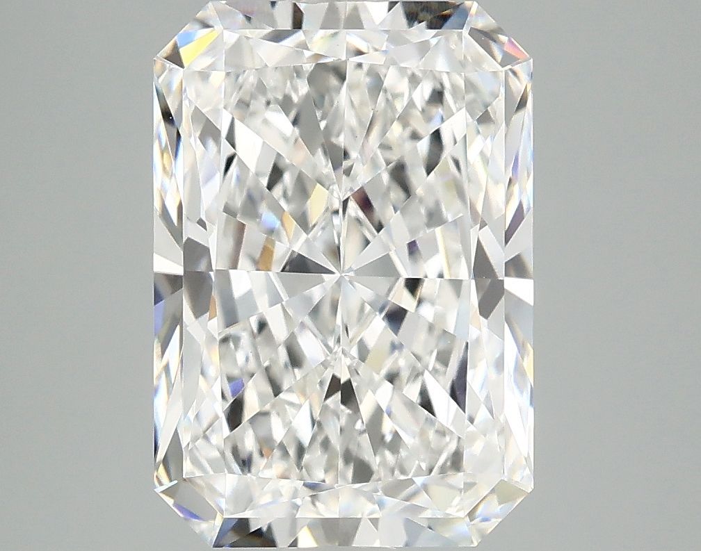 4.19 ct. radiant Lab Grown Diamond front image