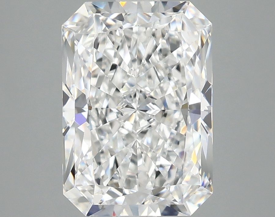 3.08 ct. radiant Lab Grown Diamond front image