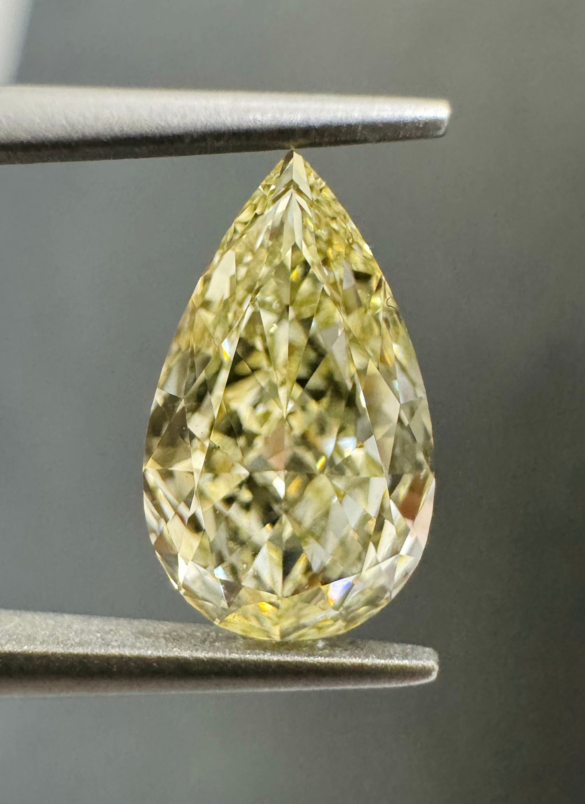 1.35 Carat Pear Diamond Fancy Light Yellow SI1