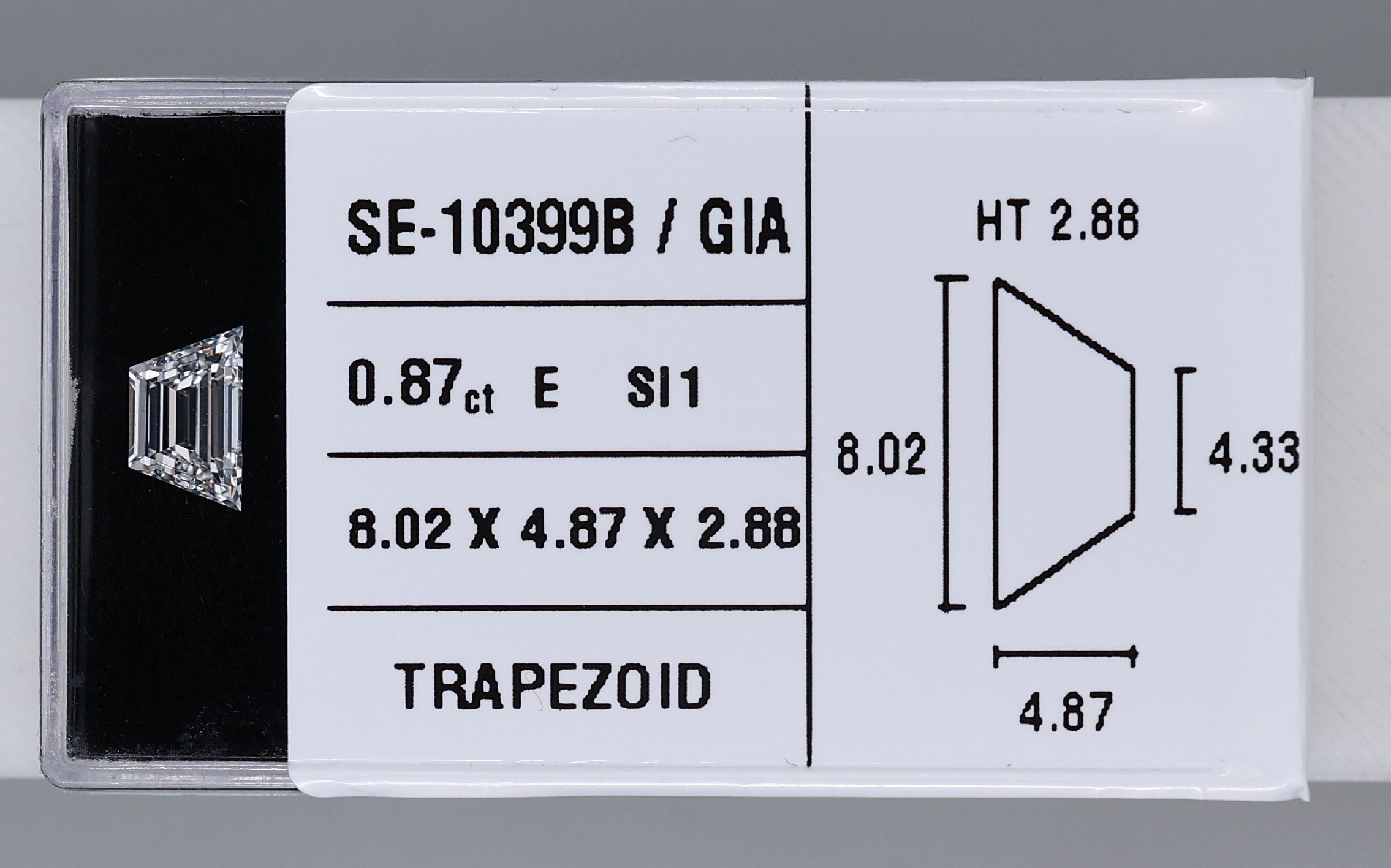0.87 ct Trapezoid Diamond