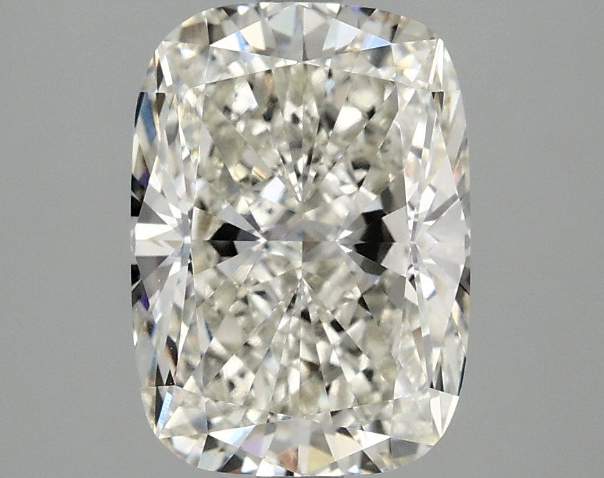 2.9 ct lab-grown Cushion modified Diamond