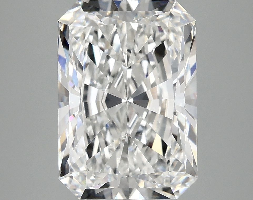 3.94 ct. radiant Lab Grown Diamond front image