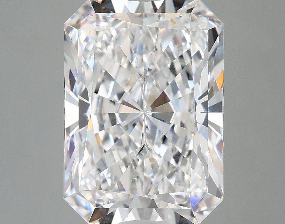 3.88 ct. radiant Lab Grown Diamond front image