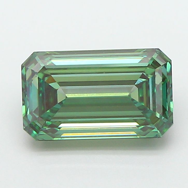 2.50 ct. emerald Lab Grown Diamond front image