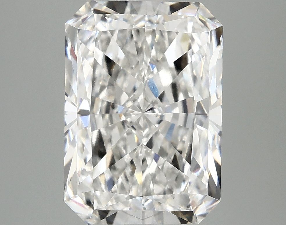 3.92 ct. radiant Lab Grown Diamond front image