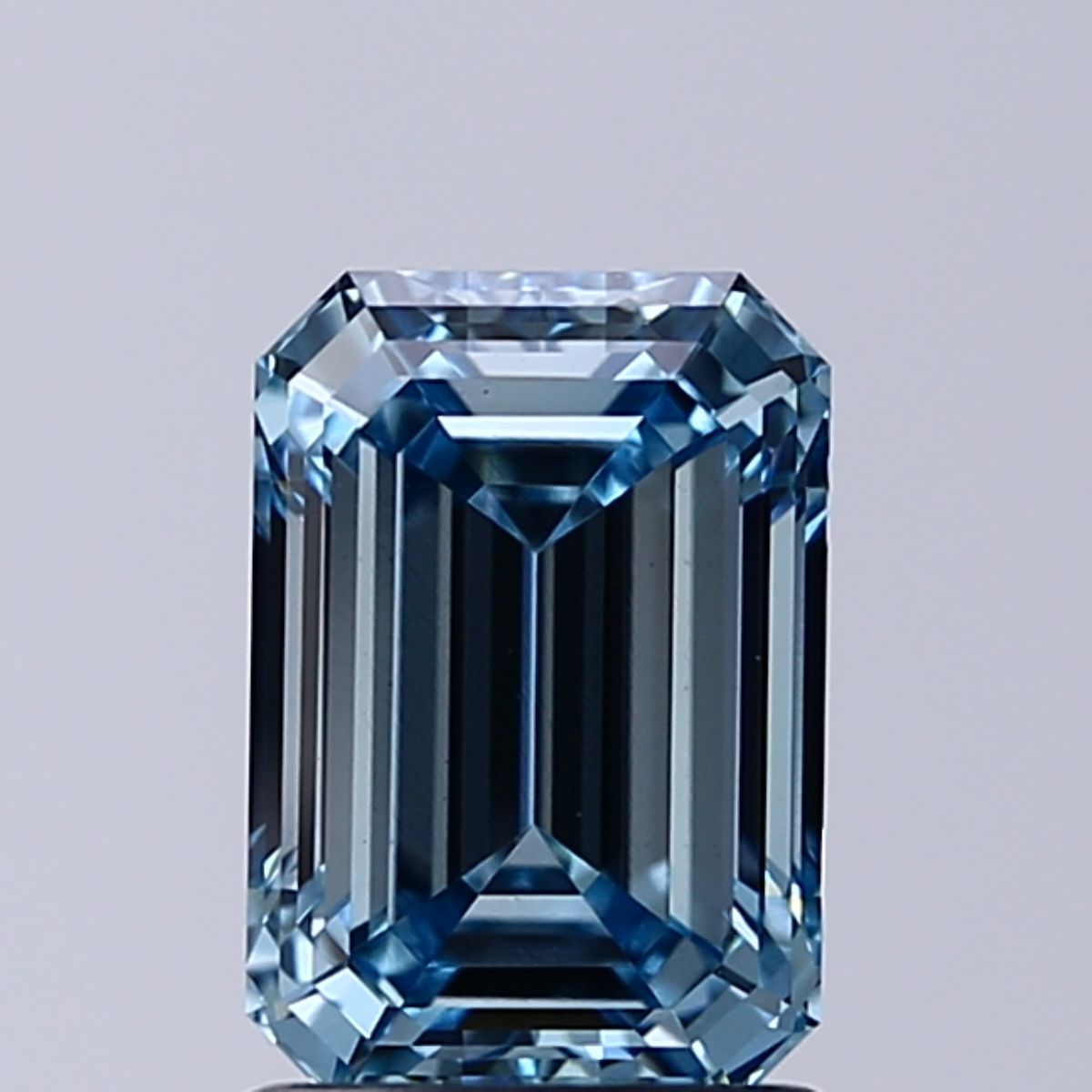 1.53 ct. emerald Lab Grown Diamond front image